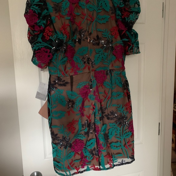 NWT Harlyn Sequin Embroidered Puff Sleeve Cocktail Dress - Picture 5 of 7